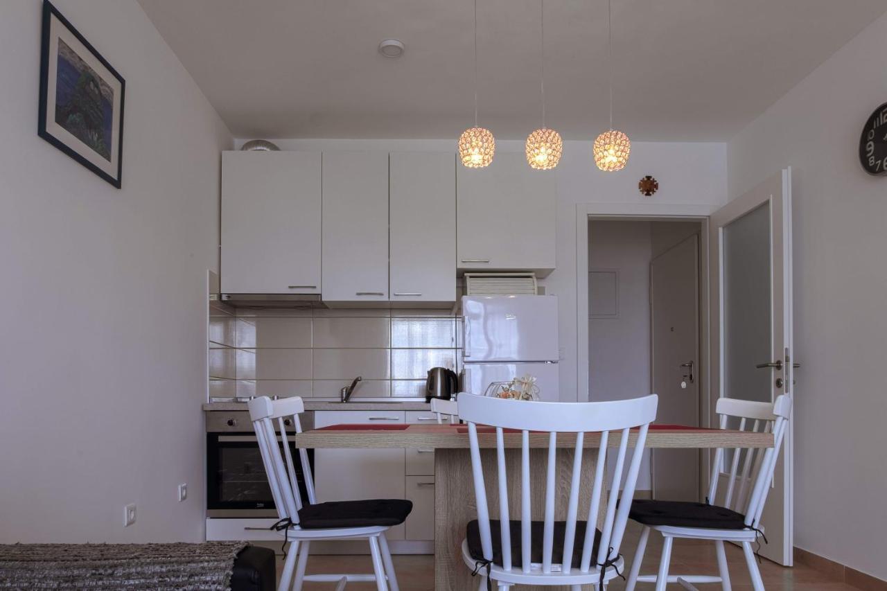 New Apartment Siroki**** Подстрана Екстериор снимка
